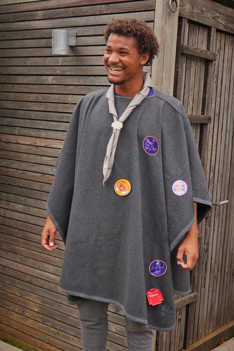 Scouts Fleur de Lis Blanket Poncho-Grey