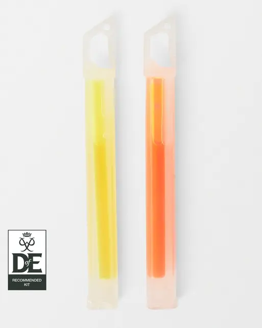 Lifesystems 15H Glow Sticks 2 Pack